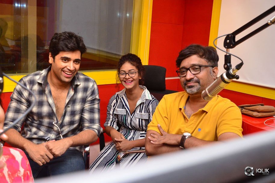 Ami-Thumi-Movie-First-Song-Launch-At-Radio-Mirchi